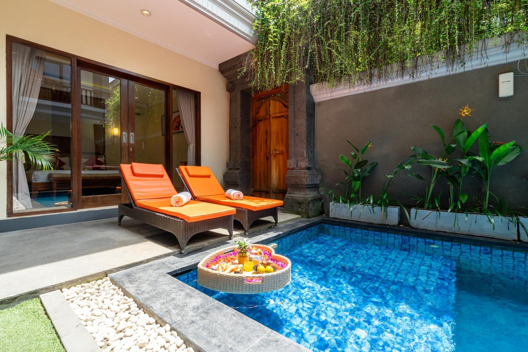De' Bharata Bali * Seminyak